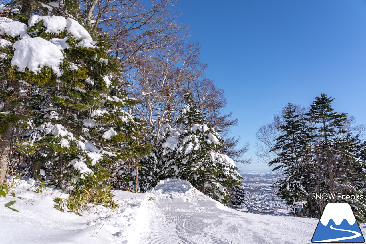 札幌藻岩山スキー場｜本日、雲一つ無い快晴！札幌藻岩山の全10コースの滑走にチャレンジ(^^)/